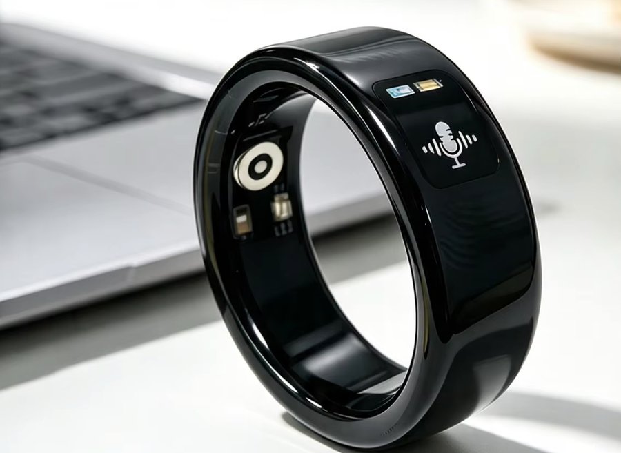 Kira AI smart ring with voice recording and transcription